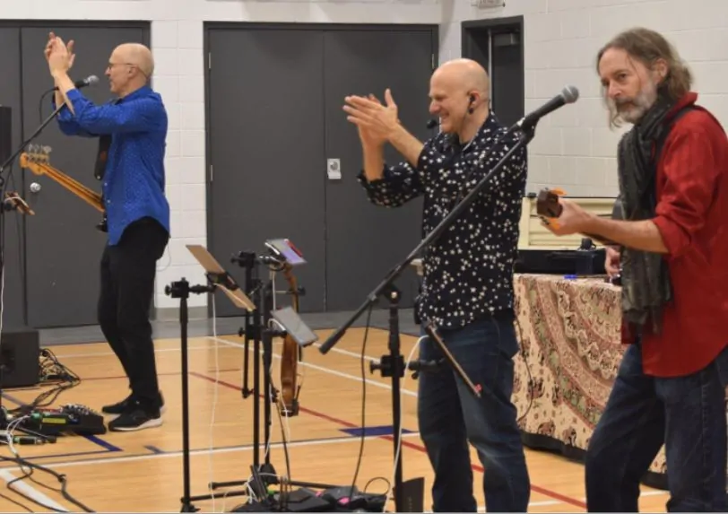 Sultans of String performing at W H Modern Public School 
